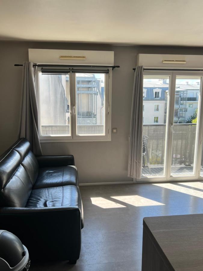 Cosy Apartment Disneyland Paris En Face De La Gare Rer Val D'Europe Serris Exterior photo